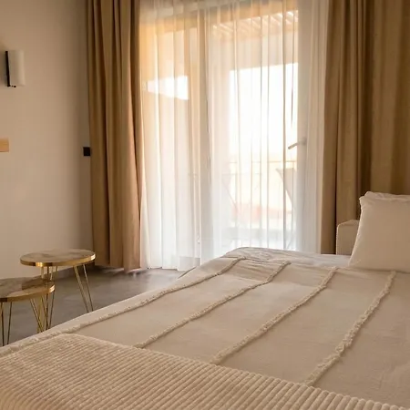 Отель Pnoe Sea View 4*